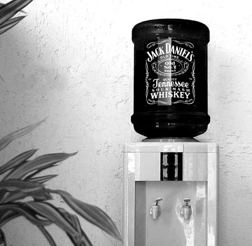 jack-daniels-dispenser.jpg